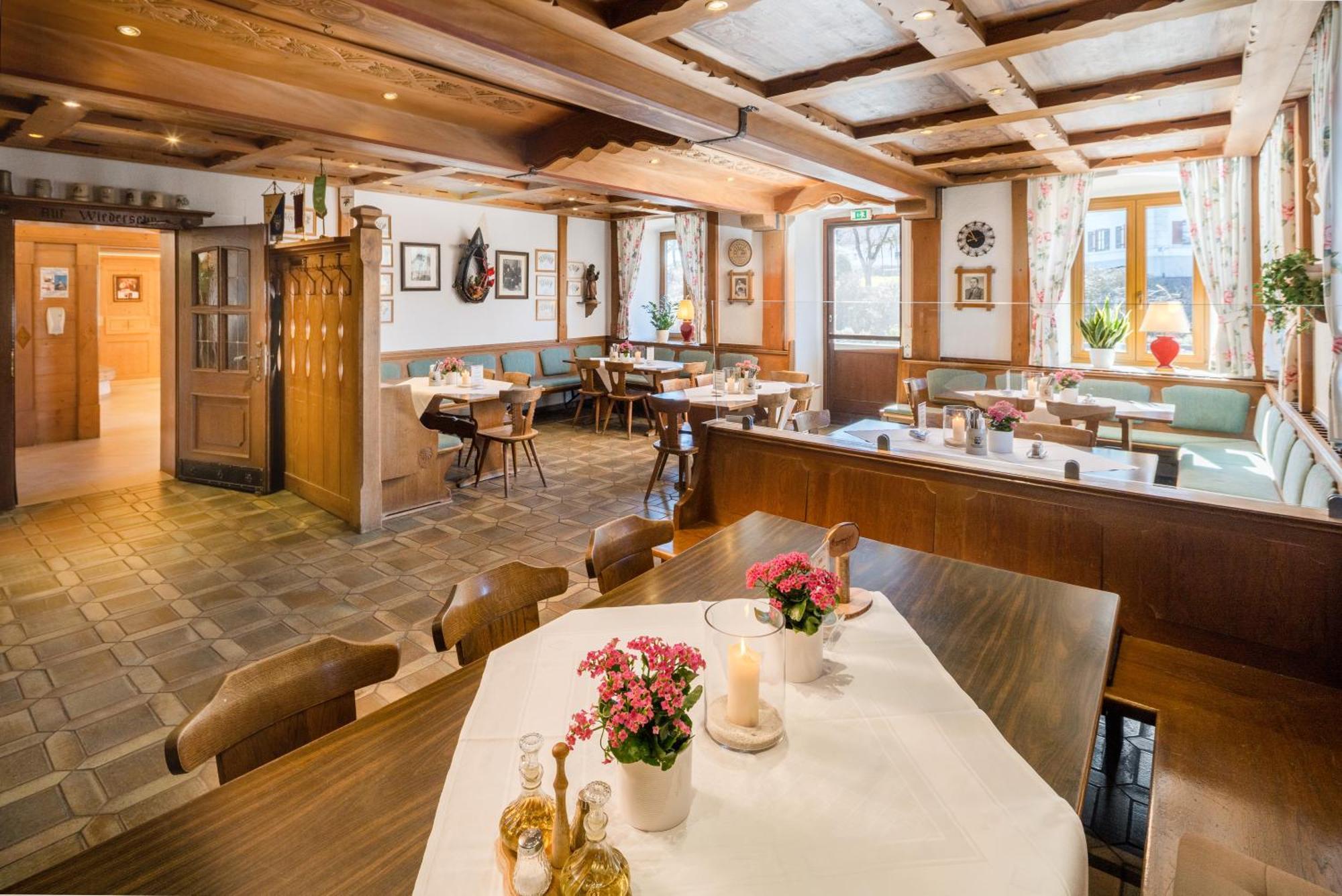 אברסברג Hotel-Gasthof Huber מראה חיצוני תמונה