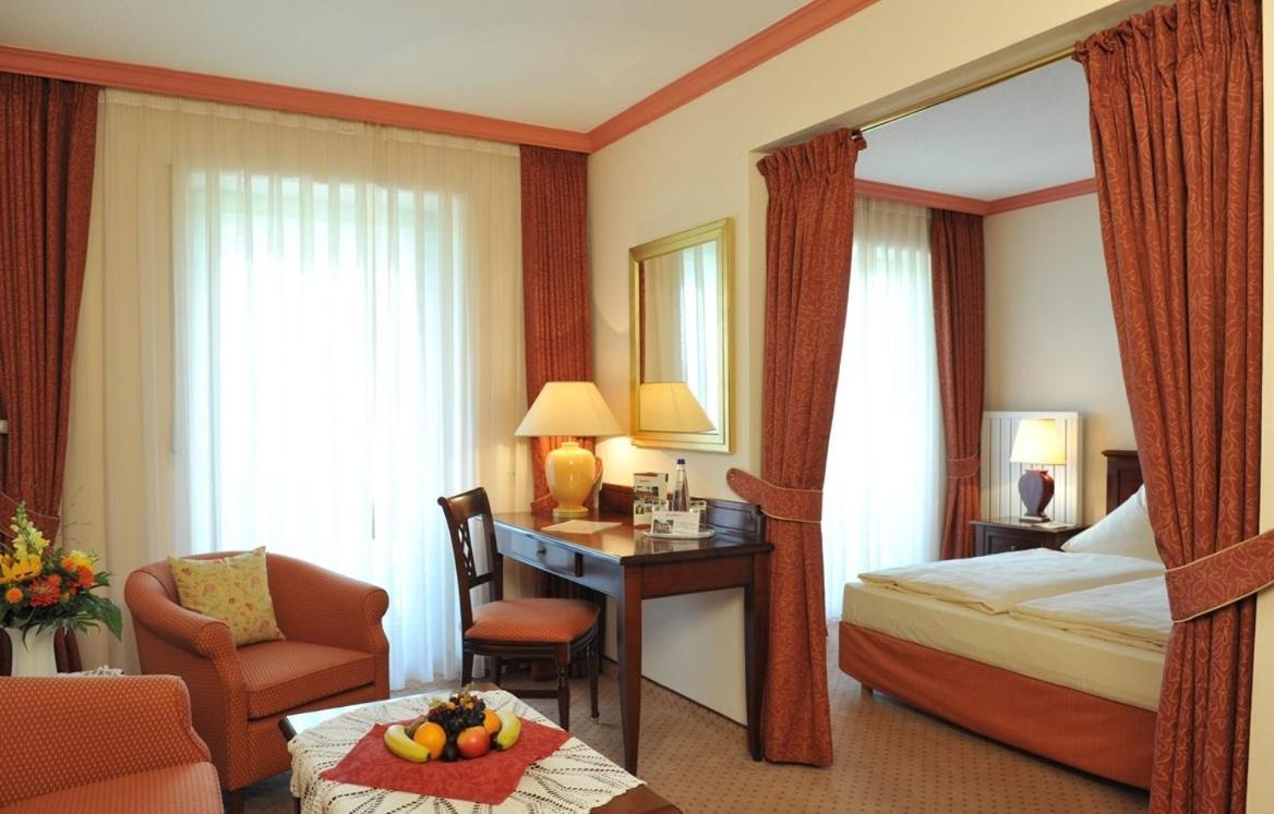 אברסברג Hotel-Gasthof Huber מראה חיצוני תמונה