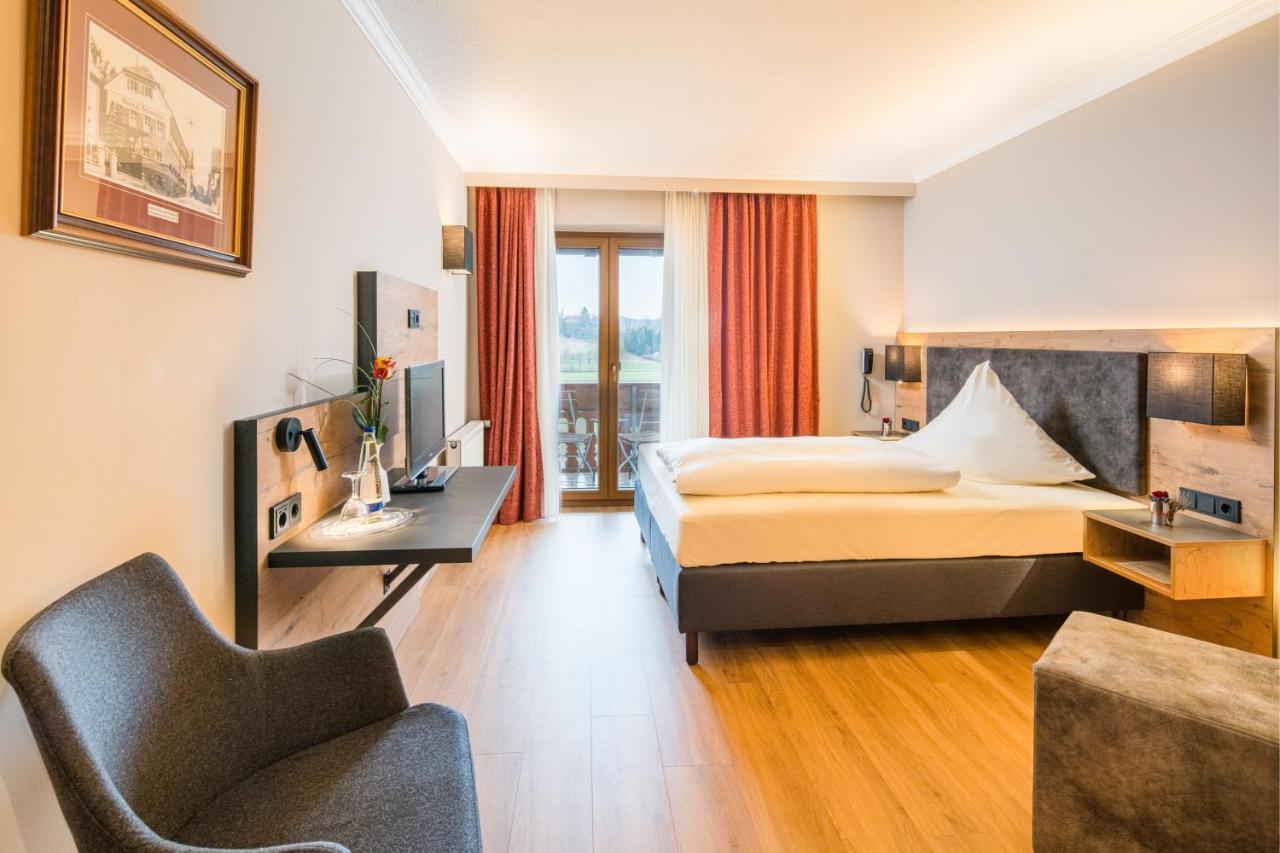 אברסברג Hotel-Gasthof Huber מראה חיצוני תמונה