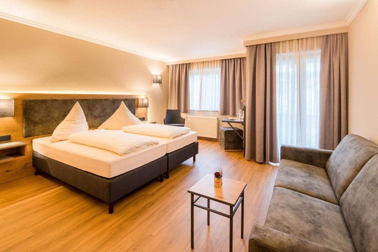 אברסברג Hotel-Gasthof Huber מראה חיצוני תמונה