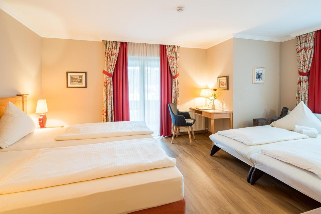 אברסברג Hotel-Gasthof Huber מראה חיצוני תמונה