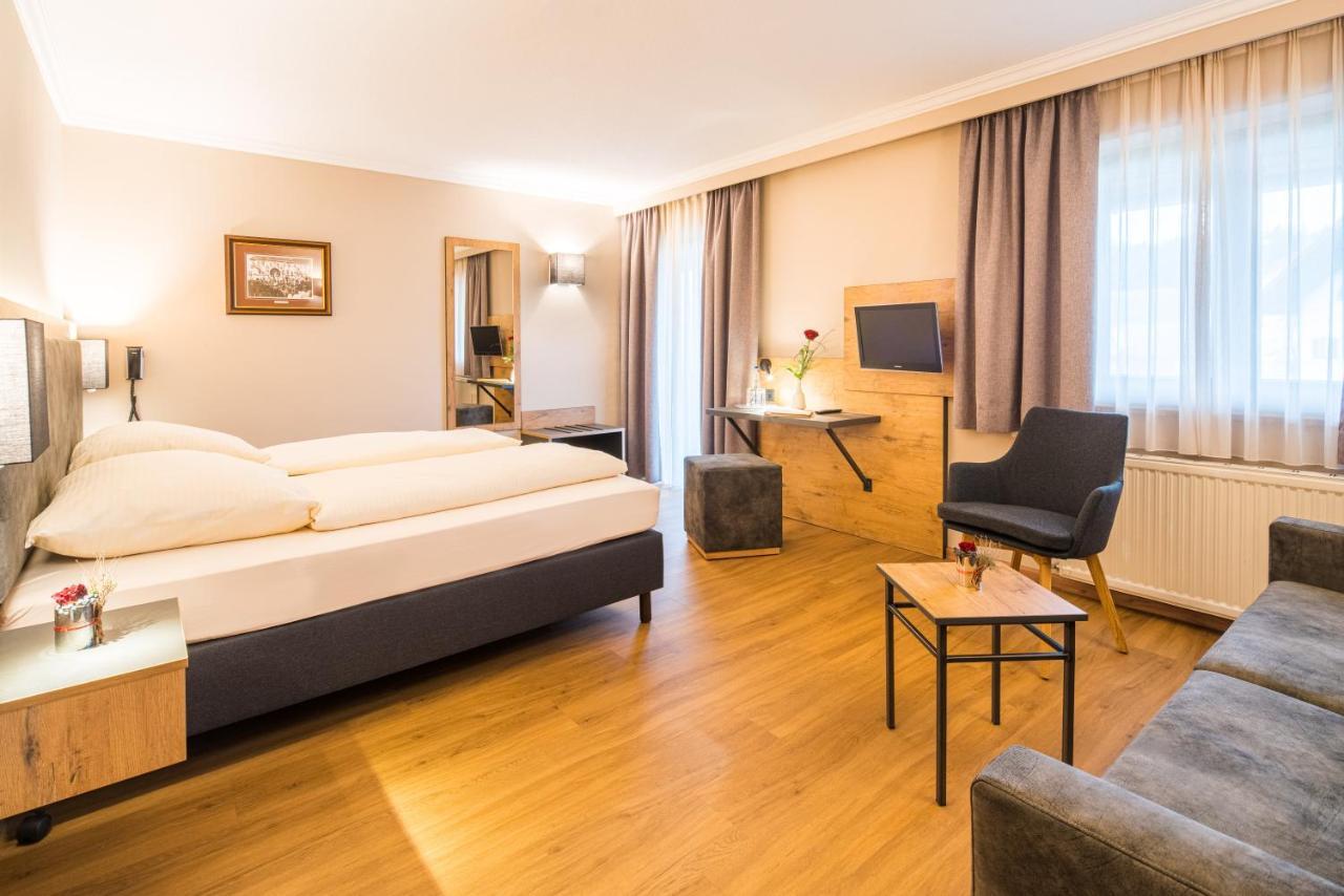 אברסברג Hotel-Gasthof Huber מראה חיצוני תמונה